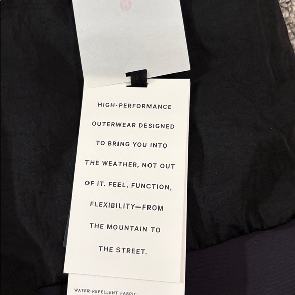 NWT Lululemon Non-Stop Bomber Jacket Sz 10 - Picture 16 of 16